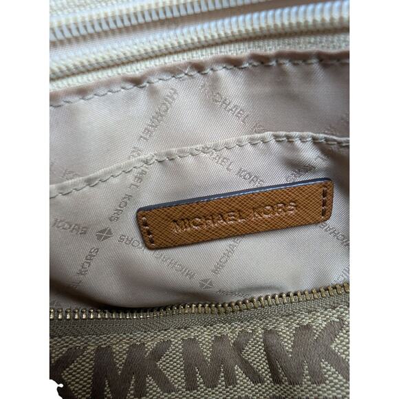 MICHAEL KORS JET SET EAST WEST LARGE BROWN SIGNATURE TOTE BAG - Picture 8 of 10